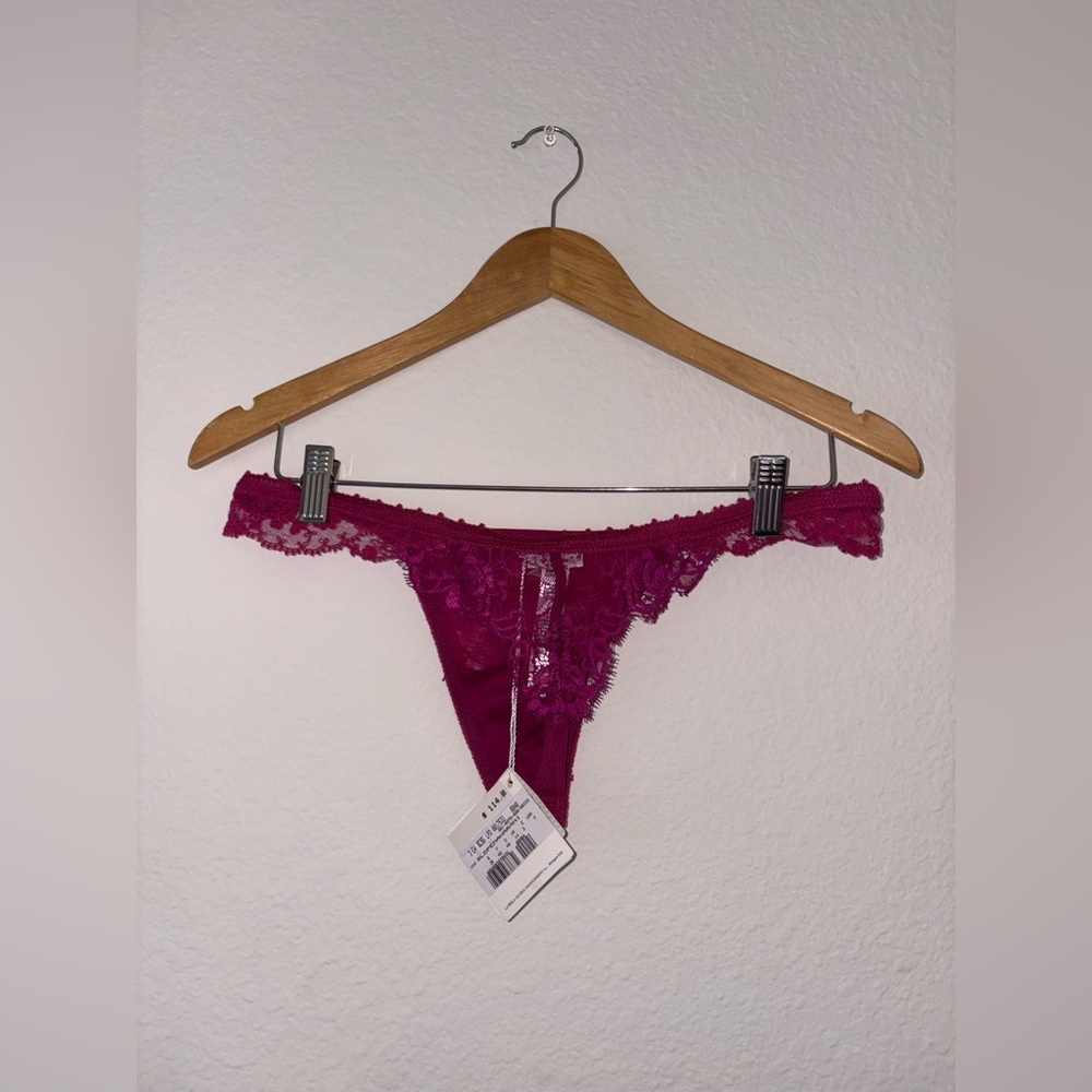 La Perla Burgundy Lace Panties - Picture 3 of 4
